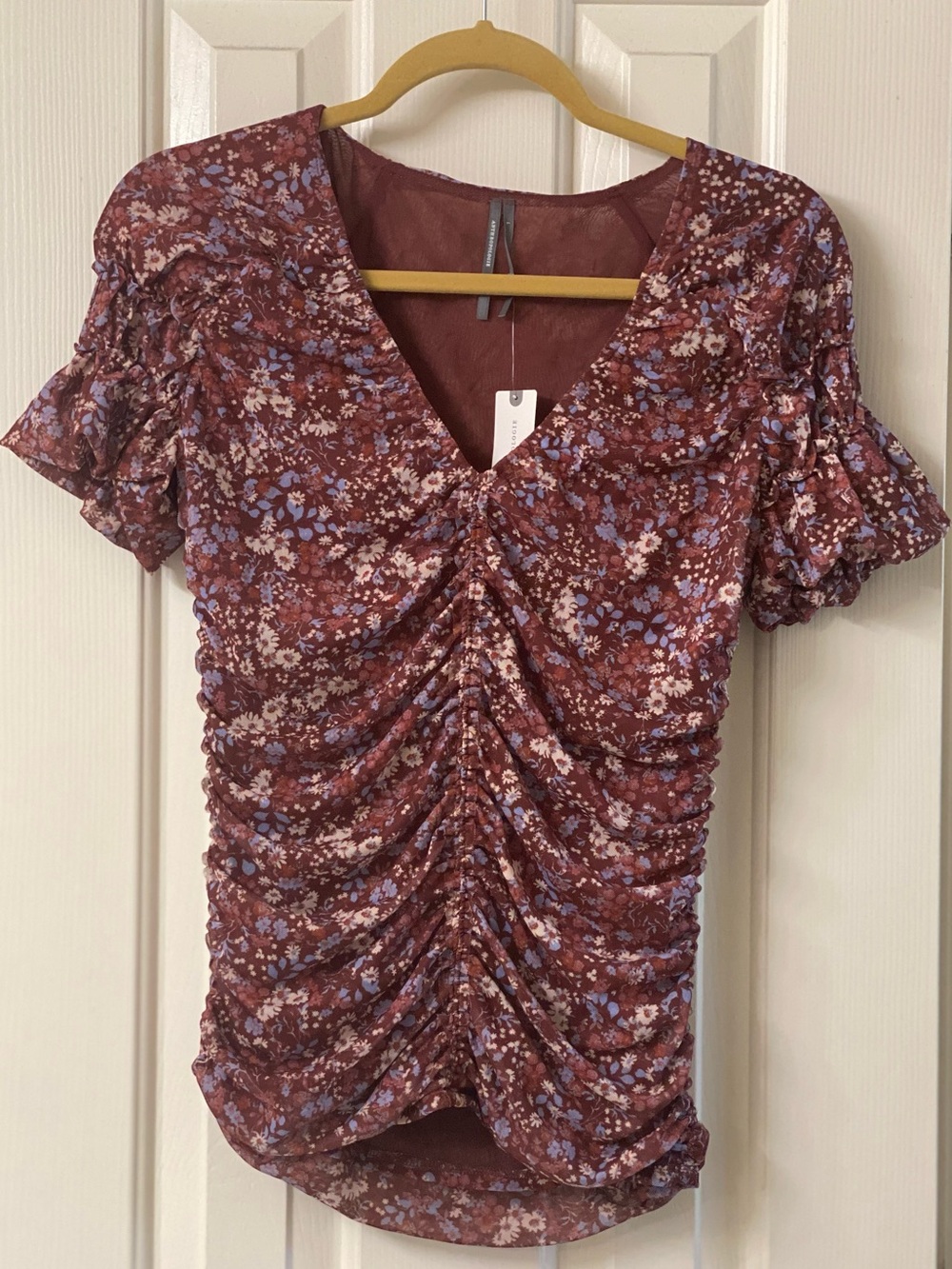 Anthropologie Ruched Mesh Floral V-Neck Short Sleeve Top Size Large NWT